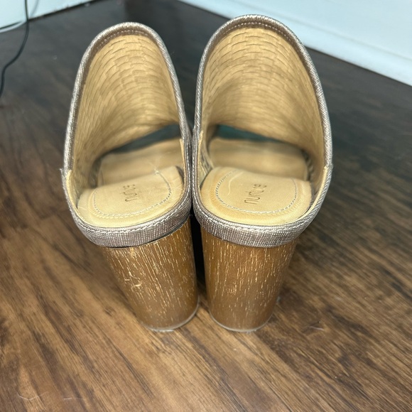 Nature heels - Picture 3 of 6